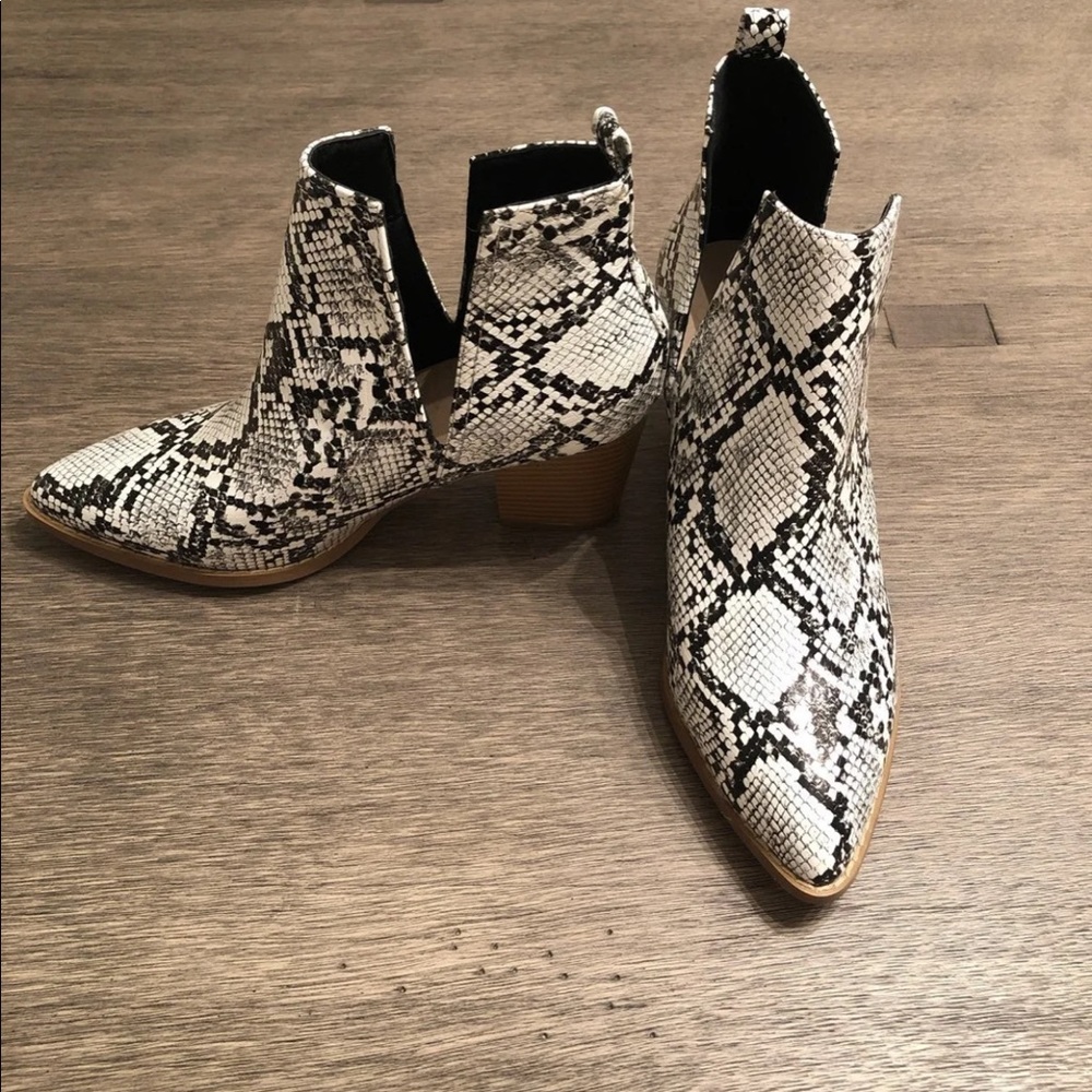 New black and white faux snakeskin ankle boots